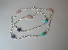 Cadena plata cuarzo rosa, fluorita y turquesa piedras.JPG